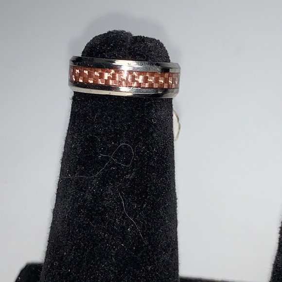 Solid Titanium Pink Carbon Fiber Inlay Band Ring, Size 5 - Picture 2 of 13